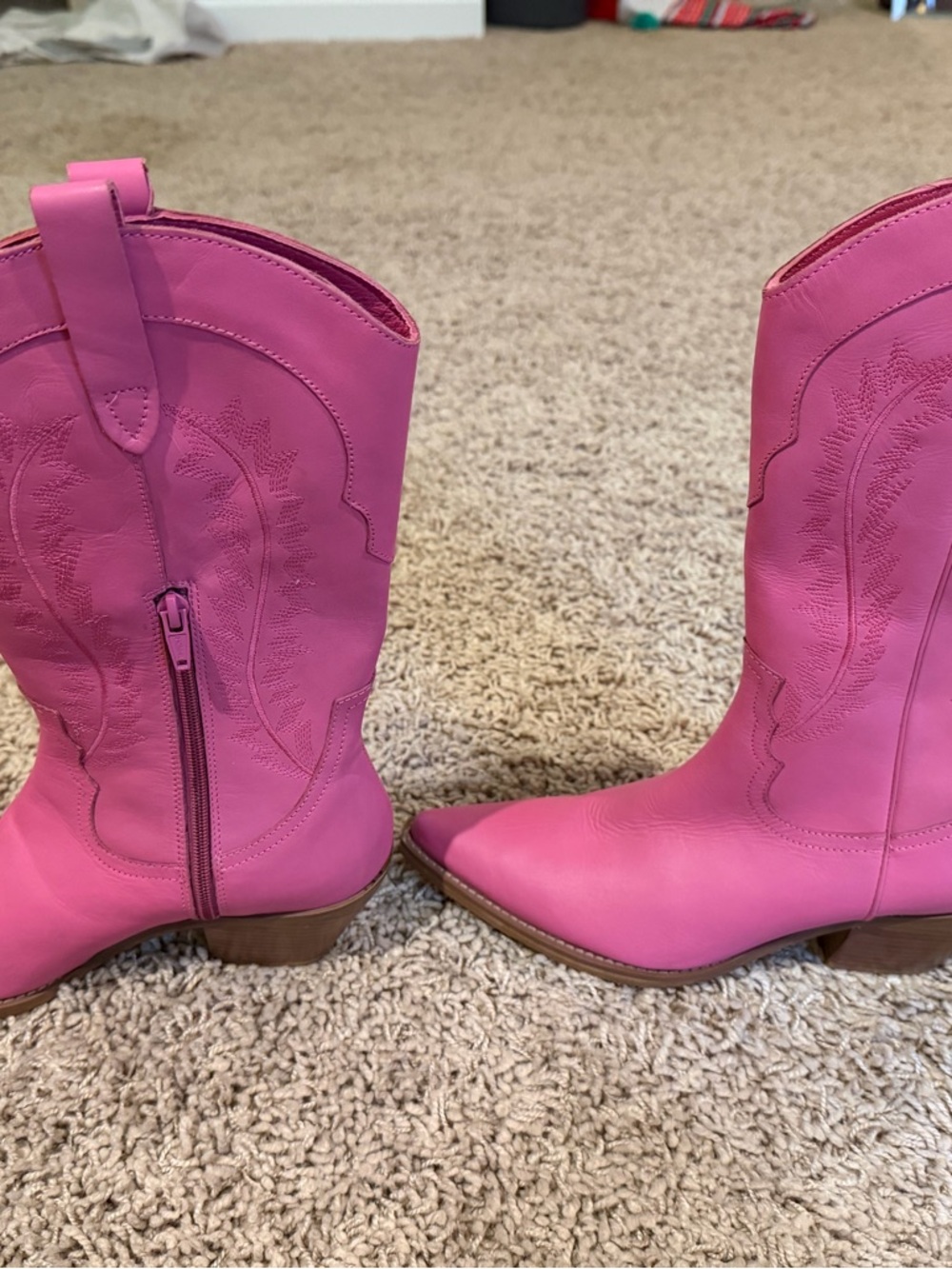 Matisse “Mylie” Pink Western Heeled Boots - Picture 2 of 7